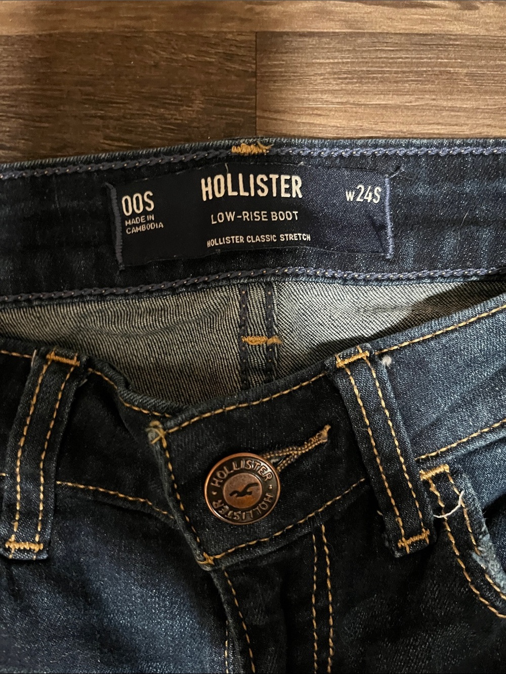 00S Hollister womens Dark Blue Low-Rise Bootcut Jeans